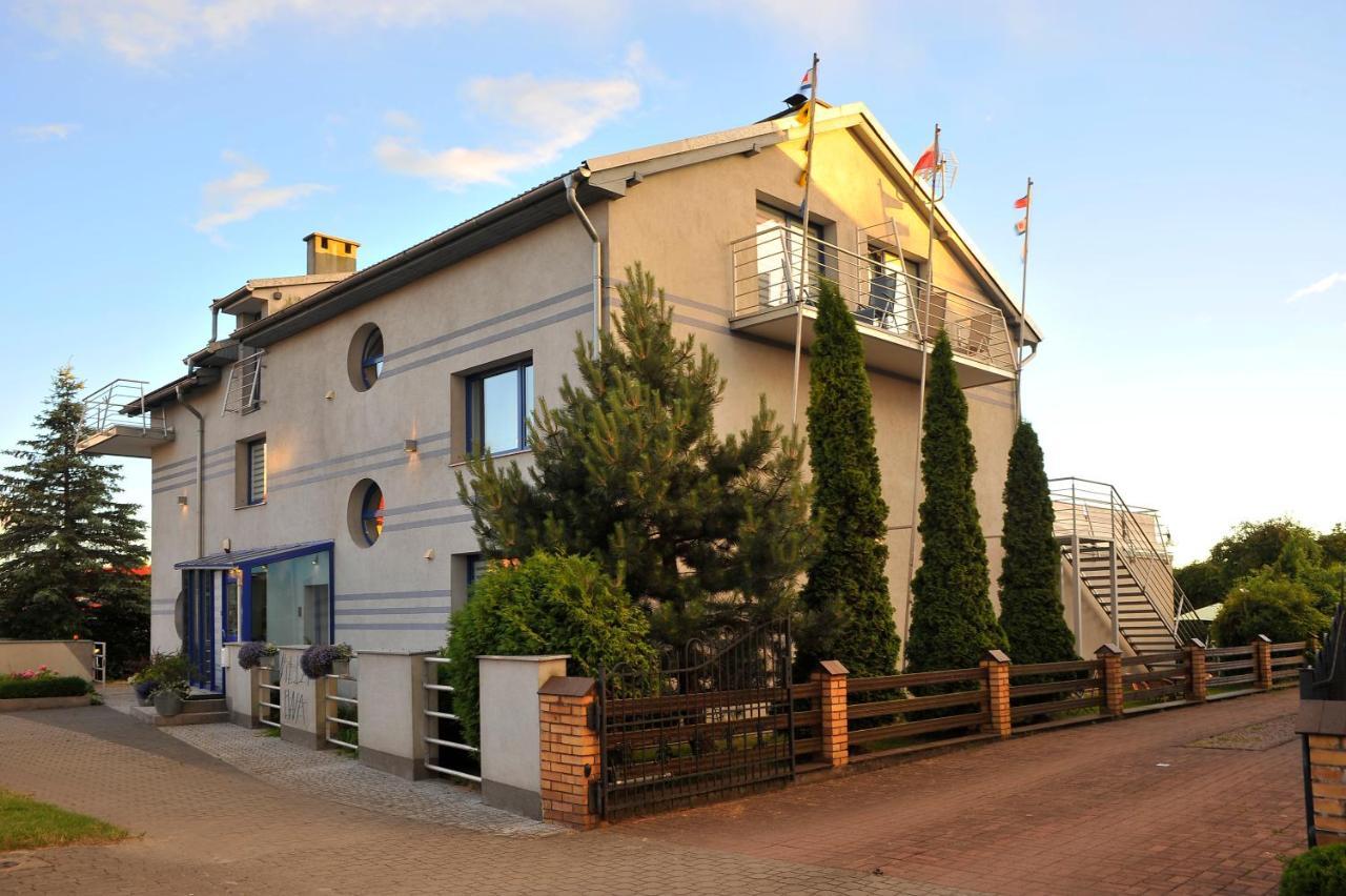 Willa Ewa Leba Exterior photo